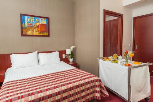 1 twin bed