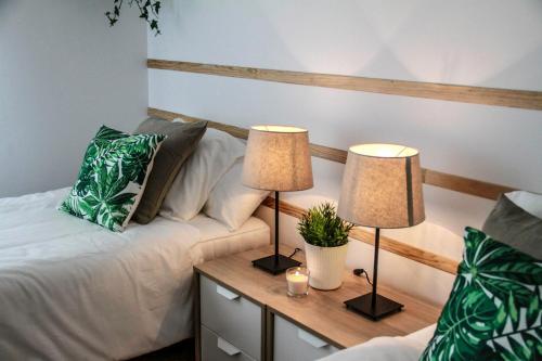 Double or Twin Room with Private Bathroom image 2