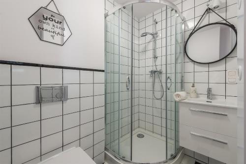 UnitApartament Warszawa Centrum Room in Apartment by Metro Rondo ONZ Super wygodne noclegi zapraszamy, Varšava (fotografie 4)