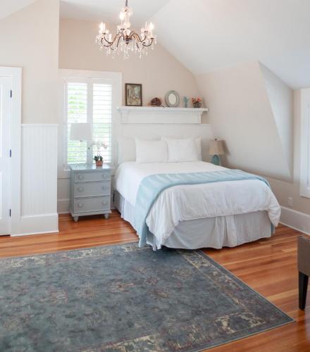 Marginal Way House