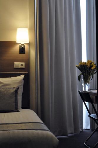 Single Room image 4