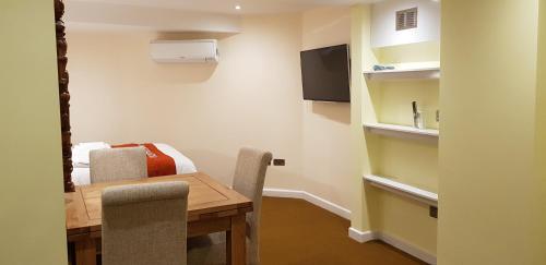 Amsterdam Hotel Brighton - image 4