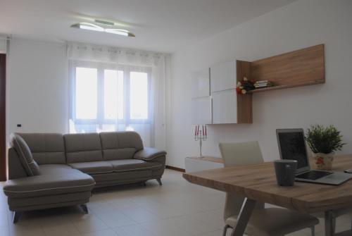  BNBOOK - Stella Apartments, Pension in Lissone