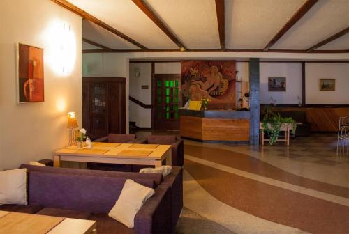 Lobby, Motel Brencis in Iecava