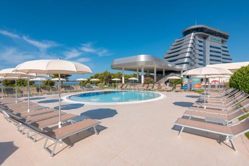 Hotel Olympia Sky - image 5
