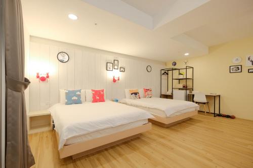 room detail thumbnail 1