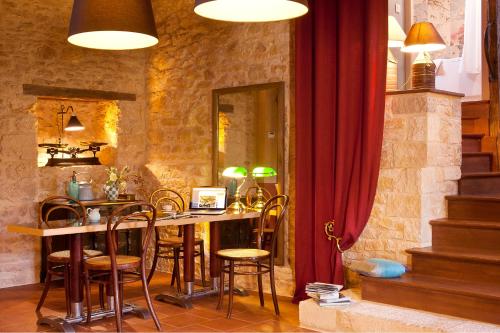Удобства, La Chartreuse du Maine in Cubjac