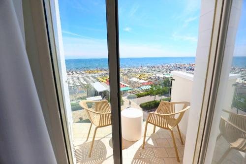 Deluxe Triple Room with Sea View