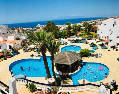 Regency Torviscas Apartments Suites-NEW