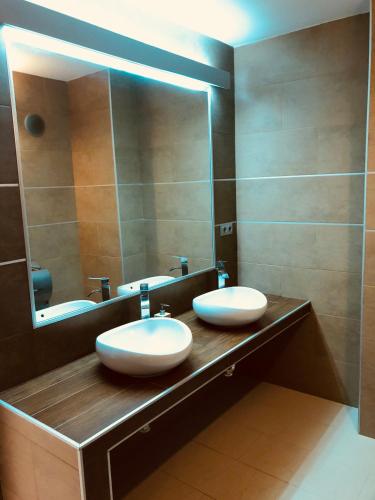 Regency Torviscas Apartments and Suites - image 9