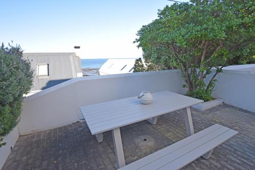 Apartment Dolphin House