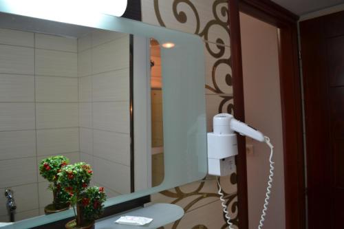 Krikonis Hotel - image 2