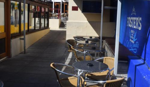 ทัศนียภาพภายนอกโรงแรม, Cheers Cafe Bar & Tavern in เซ็นทรัล-แอคาเดมี