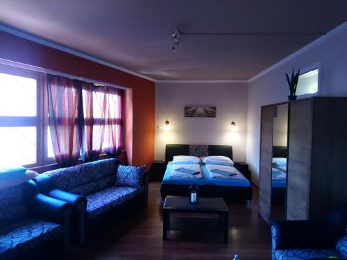  Retron Szinva-Lux in Miskolc