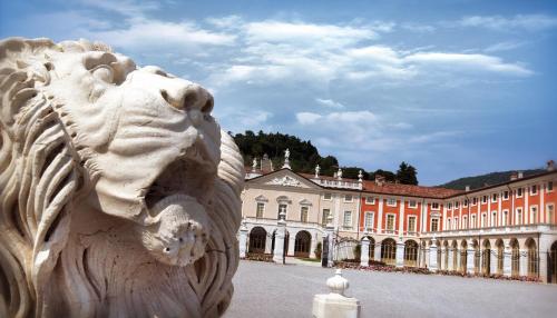 Villa Fenaroli Palace Hotel