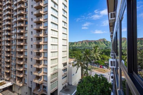 Castle Waikiki Grand Hotel