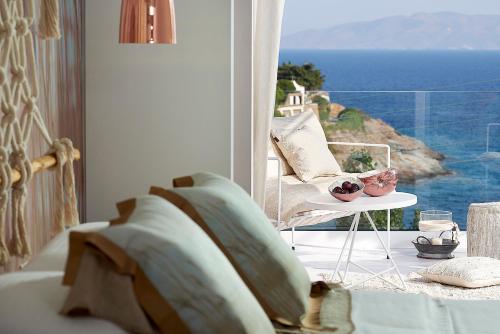 Canal Suites