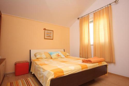 Apartments with a parking space Kraj, Pasman - 8213