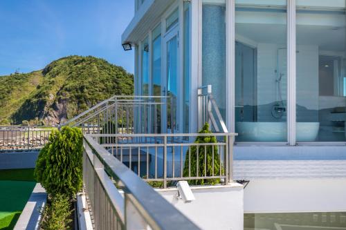 BRIGHTHOUSE in Suao Township