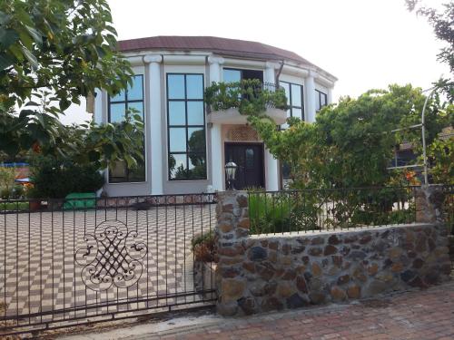 Domskazka – Kela Alon, NY