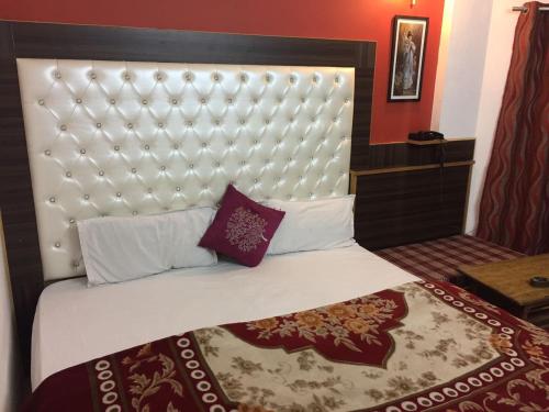 Delightful Stay Over looking Himalayas