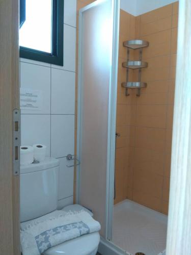 Deluxe Double Room with Balcony and Sea View image 5