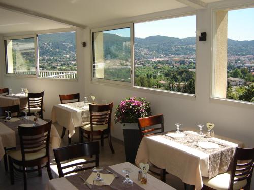 Logis Hotel Le Col De L'ange - 레스토랑