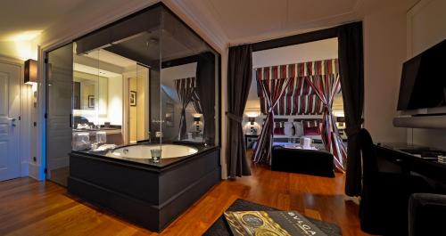 Eight Hotel Portofino - image 3