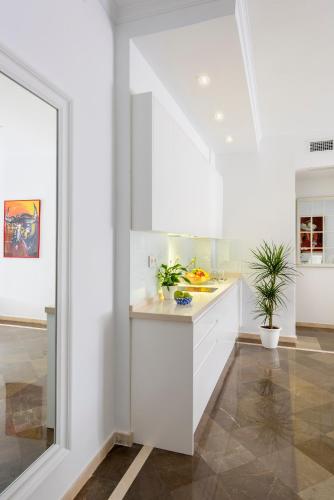 Genteel Home Sagrado Corazón - image 5