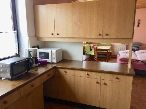 Konyha, Amstetter’s Ferienwohnung in Katsdorf