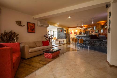 Shared lounge/TV area, Coral Guest House in Obzor