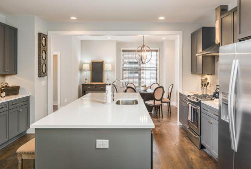 Two Townhomes Unit A and B Townhouse - main image