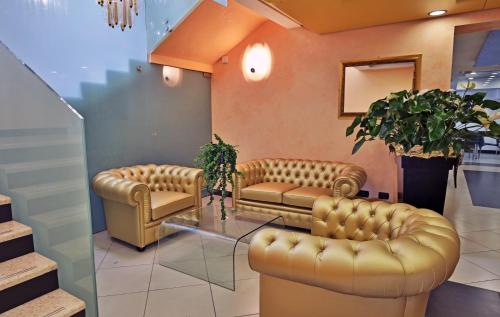 Central Park Hotel Modena - image 5