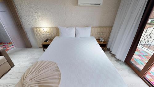 Patron Hotel - image 11