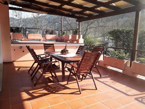 Exterior view, Villa Claudia indipendente con piscina ad uso esclusivo in Genga