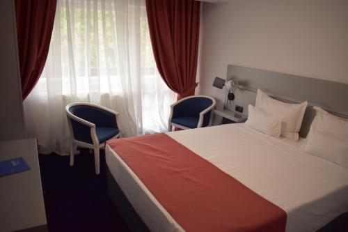 Hotel Europolis - image 14