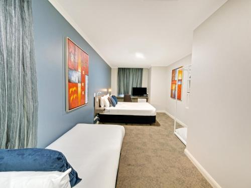 28 Hotel - image 6