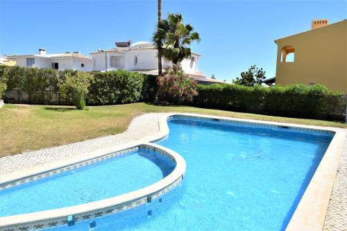  Praia do Vau Apartamento T1, Unterkunft in Portimão