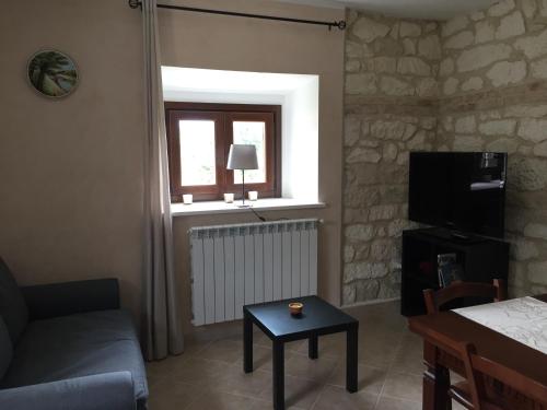 Koplietošanas atpūtas telpa ar TV, Pezzelelle in Roccamorice