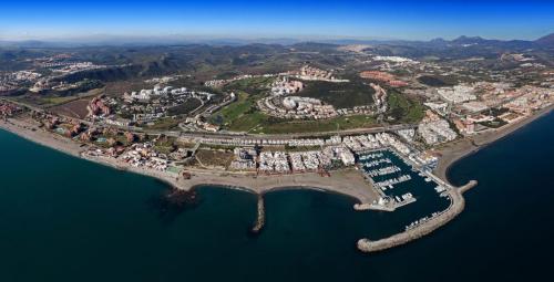 Beach Apartment Marina Duquesa