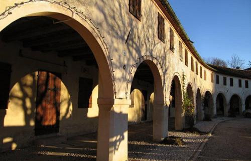 la rotonda relais