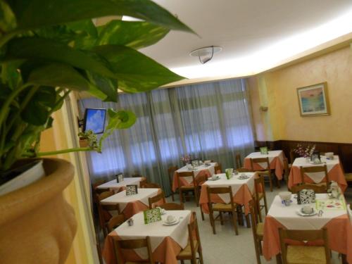 Étterem, Hotel Centrale di Paolo e Cinzia in Loreto