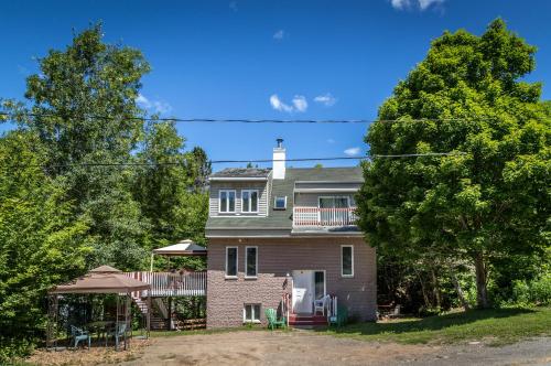 Chalets Lac Beauport Quebec City