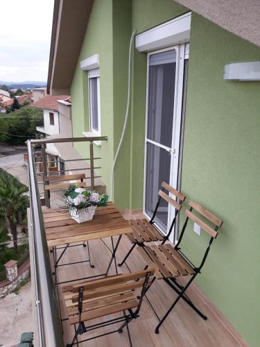 Vila & Apartments MATEA in جيفجيليجا