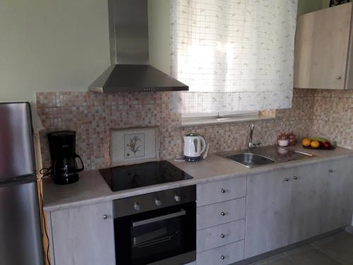  Mulberry Home in Likotinaréa