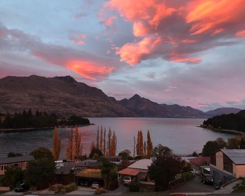 Earnslaw Lodge