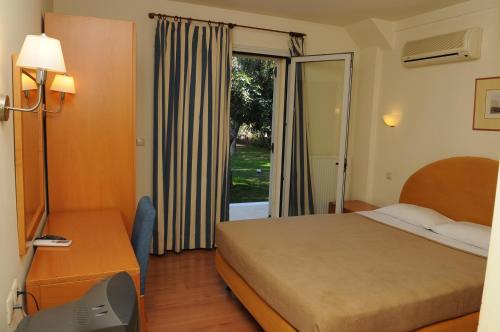 1 twin bed
