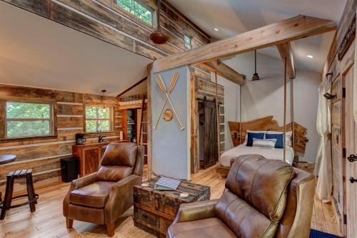Fox Pass Cabins