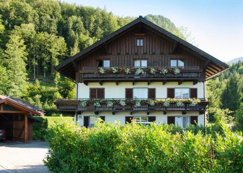 Ferienwohnung Annemarie Limbacher, Pension in Strobl