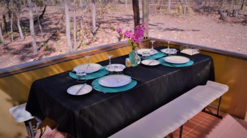 Instalações, Nina's Ark Wildlife Sanctuary Package in Batchelor